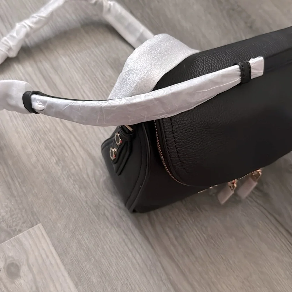 Marc Jacobs*Genuine Leather Crossbody - Black w/Goldtone Hardware 9”x9”x4” NWT! - Picture 14 of 16
